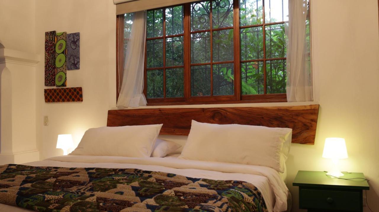 Iguanazu Bed & Breakfast Guayaquil Eksteriør bilde